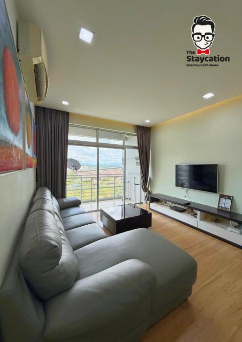 Staycation Homestay 71 Skyvilla near Batu Kawa
