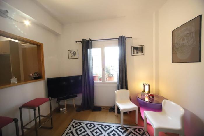 Cozy apt Kifisia center Athens Casa Eva