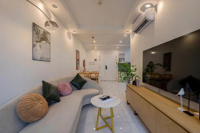 Terra Royal 2br- high flr -nice view