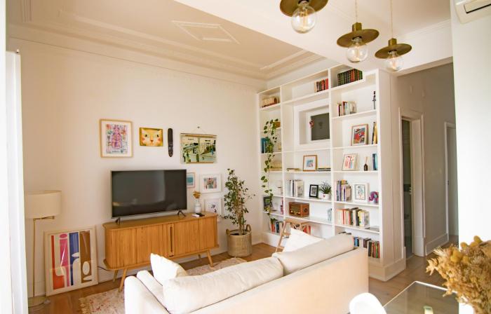 Artists Retreat near the Riverside with AC