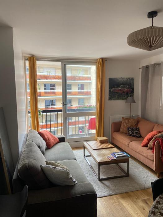 Spacious and Elegant 3 Bedrooms Apartment near Metro and Bois de Vincennes