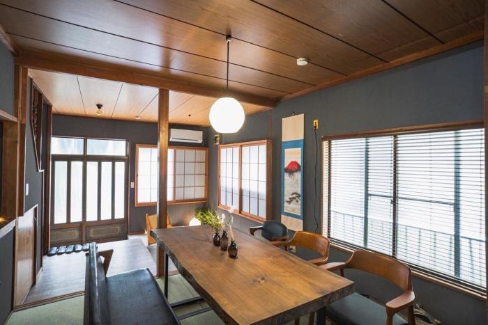 6-minute walk to Tokyo Skytree Up to 6 people 68 sqm fully renovated direct access to Asakusa, Shibuya, Narita Airport, and Haneda Airport