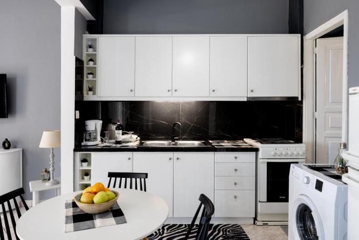 Cozy 2 Bedrooms Apartment on the Hill wNetflix