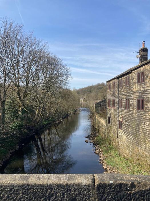 Hebden Bridge Riverside Cottage