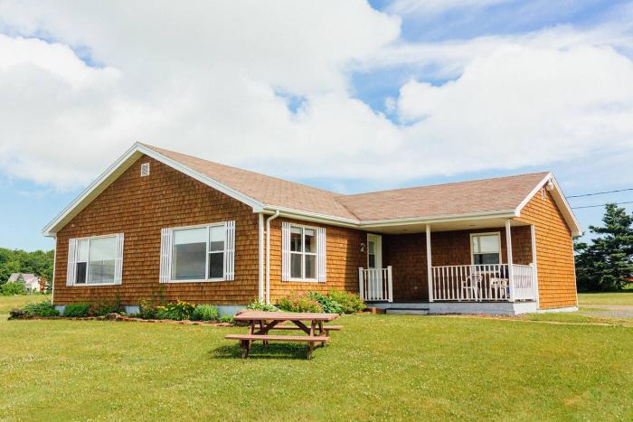 Greenwich View Cottages (Unit #1 - Duplex)