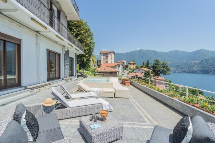Villa Chiara Lake Como with private garden