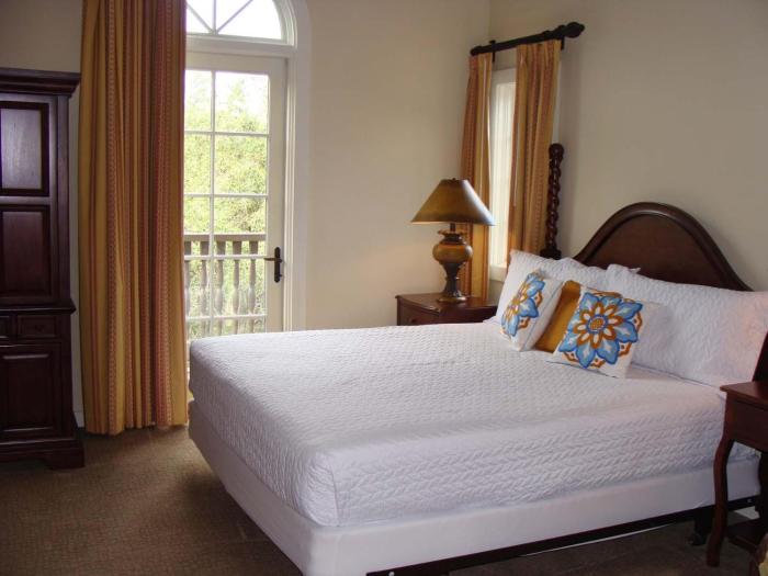 5319-S Cozy Retreat-balcony-grand pool & hot tub