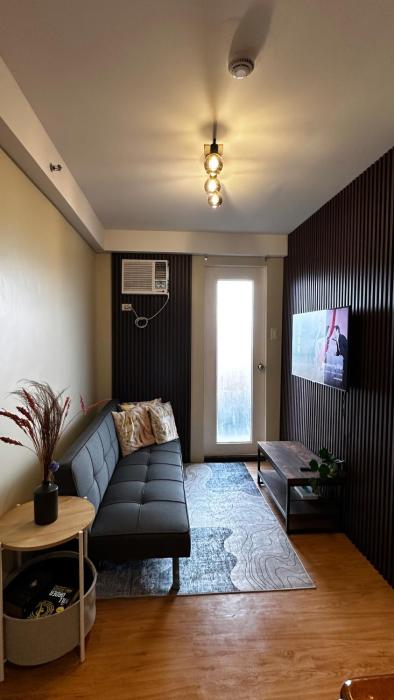 Minimalist 1-bedroom condo unit CASA TIMMY
