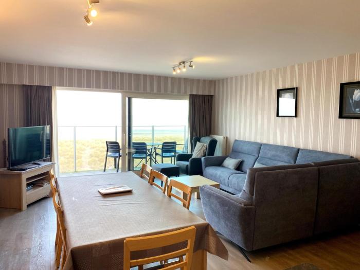 Apartment in Nieuwpoort by the Beach