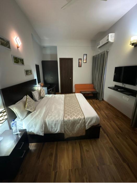 Vrindavan suites And Resort