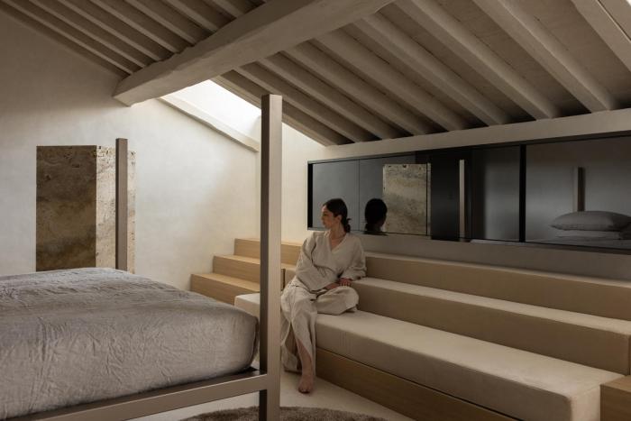 Nomos Hotel