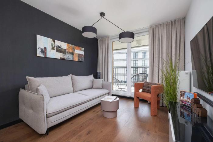 Modern & Luxurious Apartment with Balcony & Parking Cracow by Renters Prestige