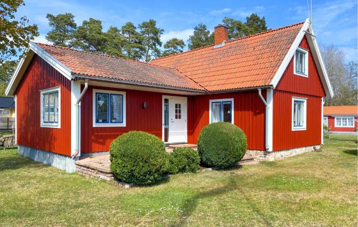 2 Bedroom Lovely Home In Löttorp