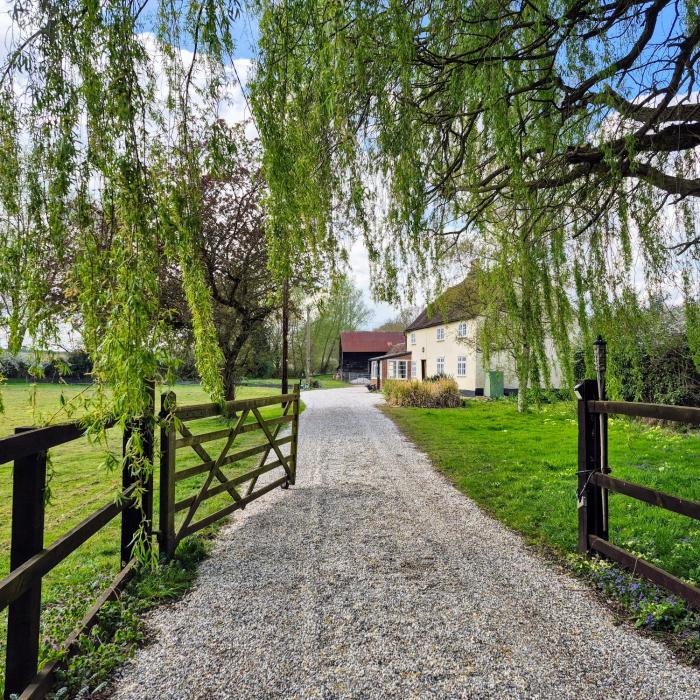 Secluded 16th Century Farmhouse with private grounds