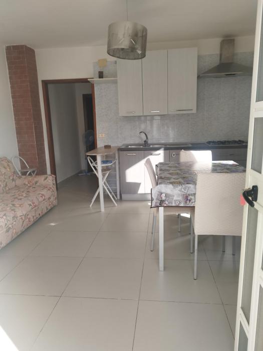 Appartamento con camera matrimoniale e divano letto