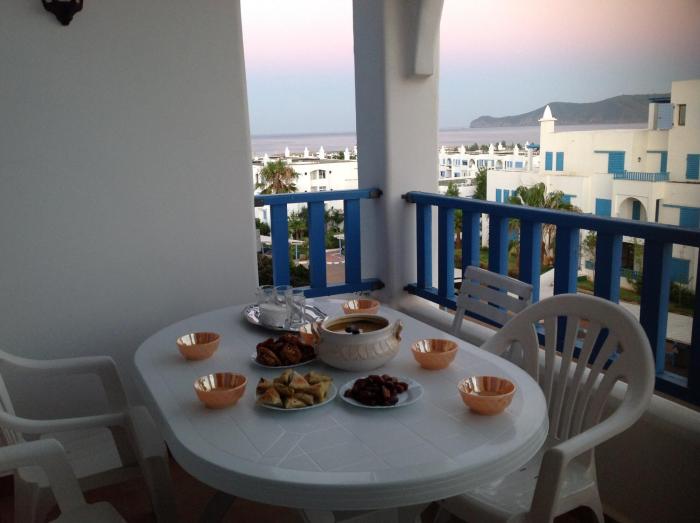 Bel appartement, vue imprenable sur la mer, 80 m2, et super terrasse