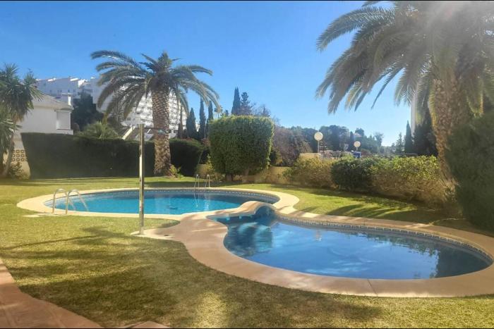 CYV Simple living near beach w pool in Fuengirola