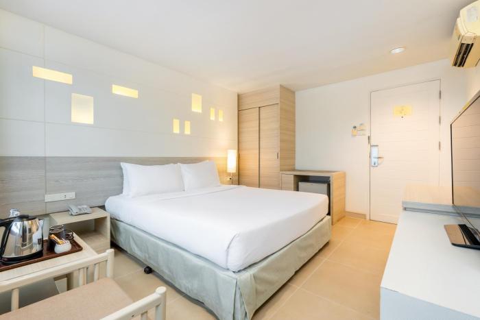 Sunshine Hotel & Residences