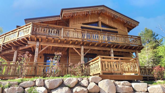 Gite panoramique et Spa de Liézey Les Jonquilles