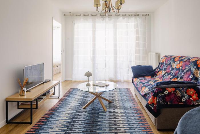 Agréable deux pièces ensoleillé, à 15 minutes de Paris,