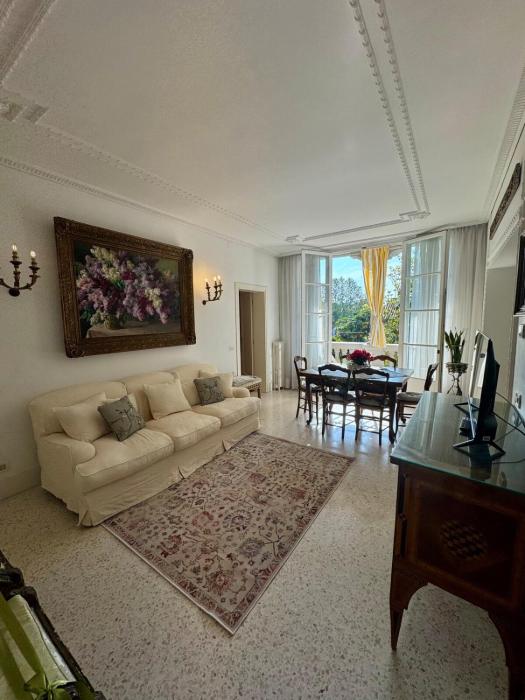 Lilac Luxury Apartment