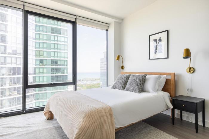 Blueground Central Station pool nr Grant Park CHI-1242