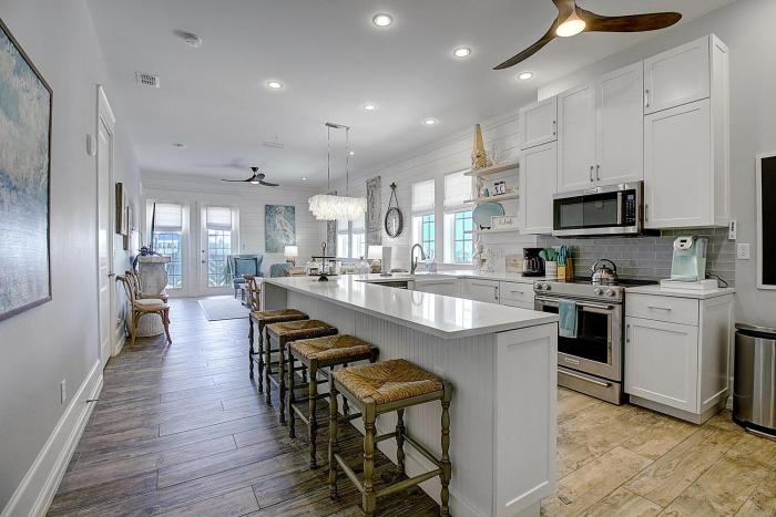 Seaside Cabana TC 10302