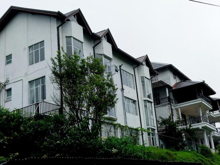 Drizzle Ridge Hotel