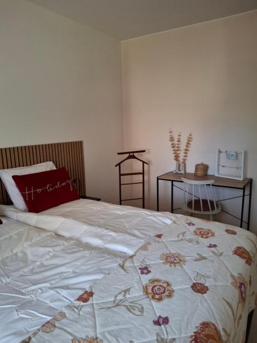 Grannys aurora apartment