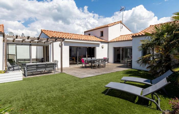 Beautiful Home In Saint Jean De Monts