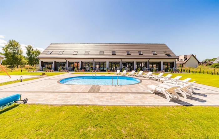 Pet Friendly Apartment In Nowecin