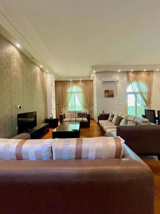 Spacious 3BR Apartment with Garden View New Cairo