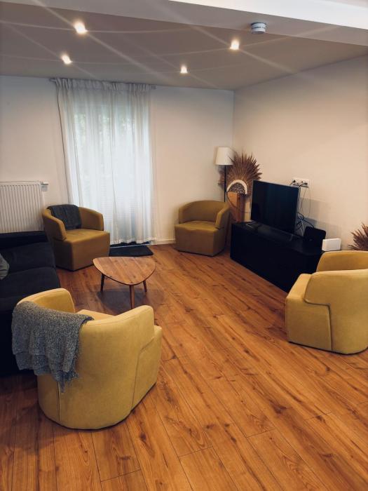 Neu saniertes Haus in Hermaringen für 9 Personen! Nähe Legoland!