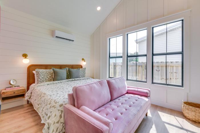 Walk to Laguna Beach Modern Studio in PCB!