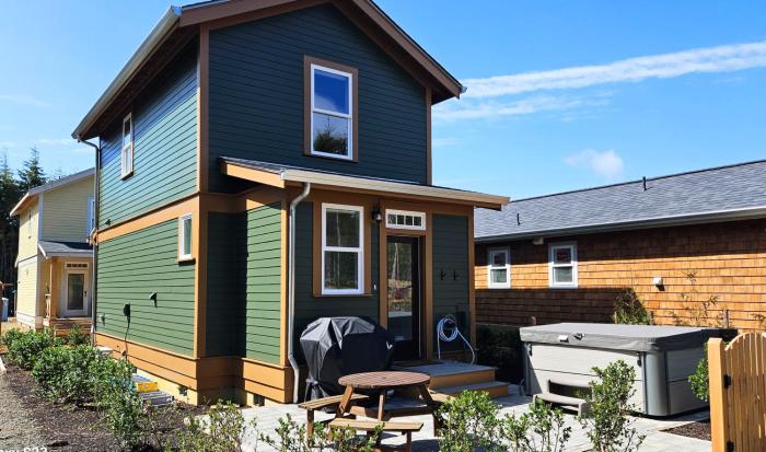 A Tree House By Seabrook Hospitality