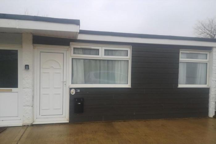 Lovely Chalet In The Isle Of Wight, Sleeps 6 Ref 97009S