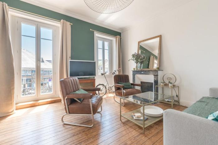Élégant appartement place du Marché, 2 chambres, tout confort