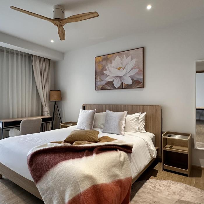 1 bdr Mountain View Apartment 50 m from Bangtao Beach