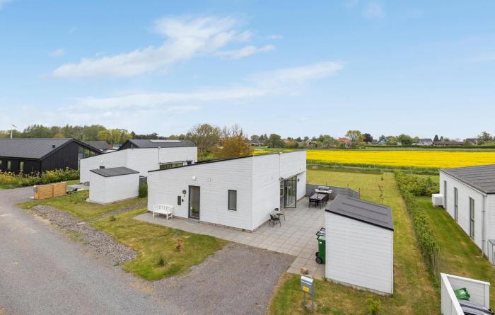 Amazing Home In Nexø With Wifi