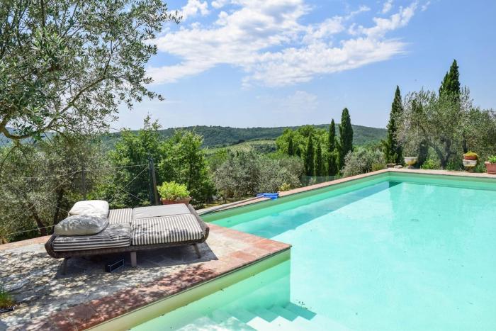 by Casamerina, House with private pool 30km from Siena & Arezzo