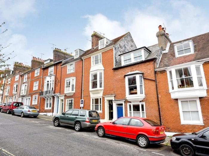 Ecletic town house in central Lewes, sleeps 6