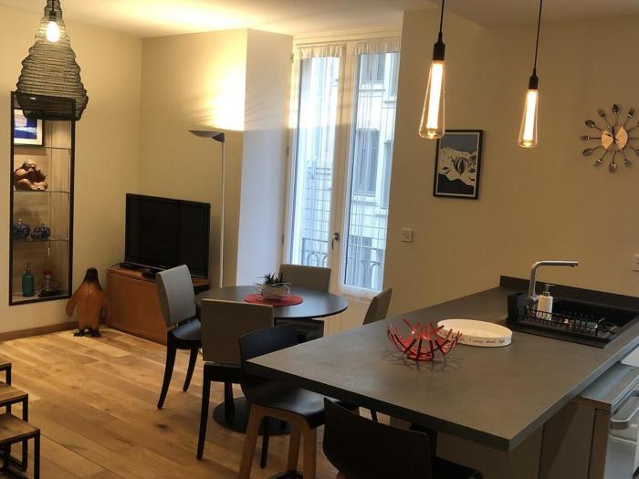 Appartement T2 40 m2 residence lEurope Béatrice centre-ville 1 chambre parking