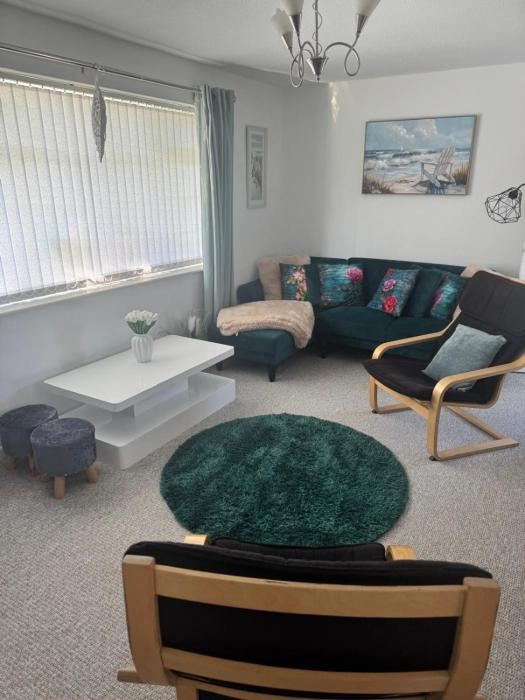 Trem-y-mor, 6 Gower Holiday Village