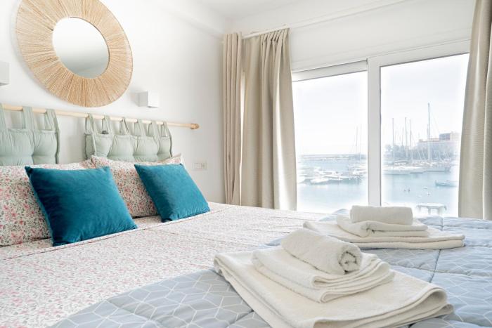 Eos Sea View Apartments