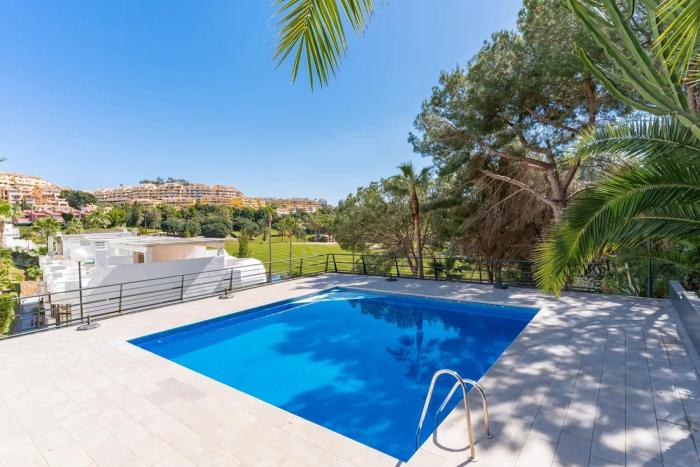 2 bedroom golf house - Spectacular views