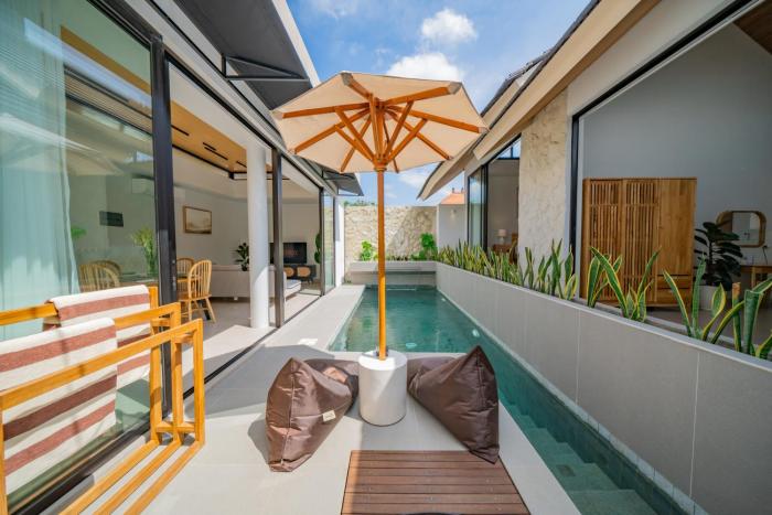 Umah Jerapah Canggu, Exquisite Brand New Villa 2BR - 10 minutes to Batu Bolong Beach