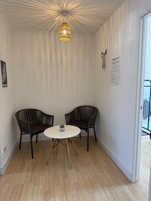 Newly decorated lovely three bedroom flat