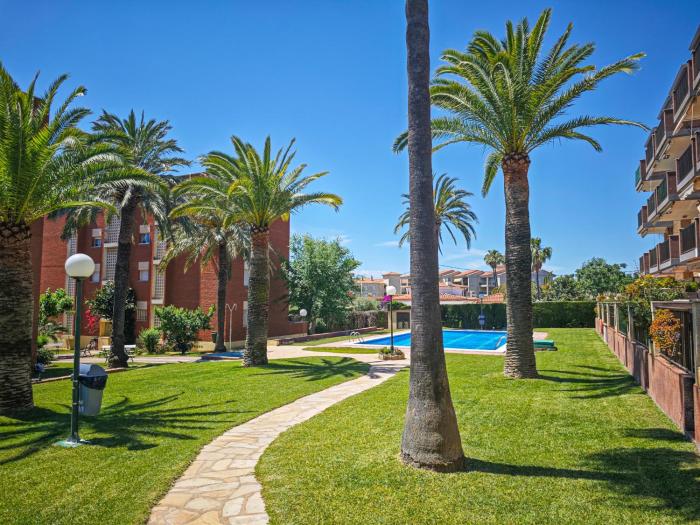 LITORAL COSTA DORADA - CALIFORNIA Only families