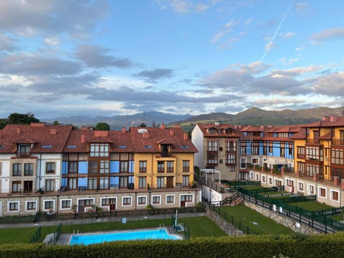 Precioso Ático con Vistas en El Capricho de Colombres, Asturias