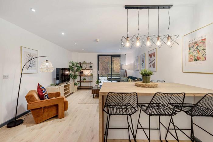 Baltic Apt II - City Centre with Parking, Sleeps 6